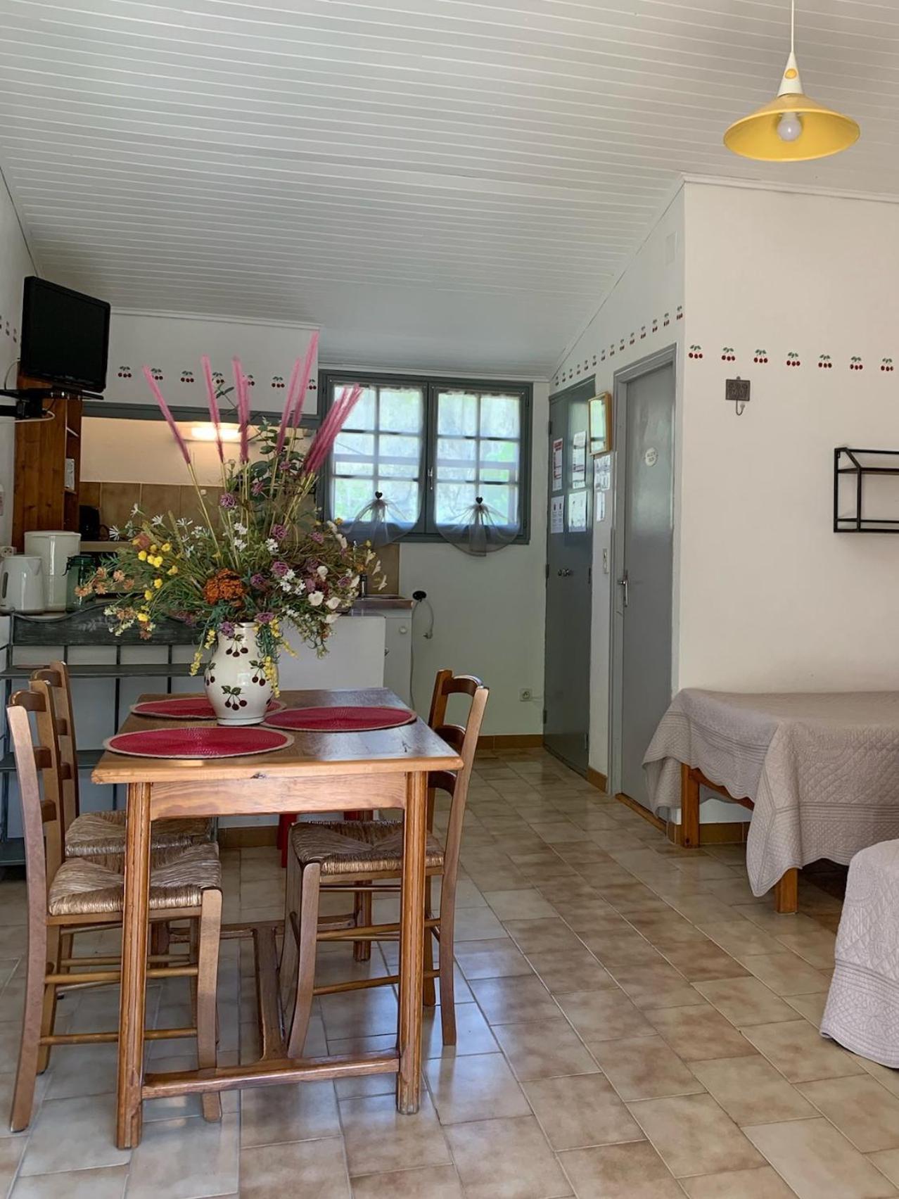 Gite La Loge 142 Route De Carpentras 84210 ונאסק מראה חיצוני תמונה